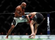 NEW YORK, NY - NOVEMBER 12:  Yoel Romero of Cuba (left) fights against Chris Weidman of the United States in their middleweight bout during the UFC 205 event at Madison Square Garden on November 12, 2016 in New York City.  (Photo by Michael Reaves/Getty Images )